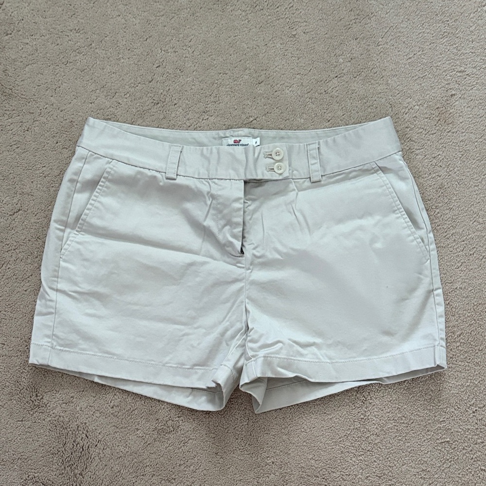 Vineyard Vines Women's Stone Khaki Shorts